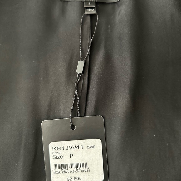 * NEW * St. John Knits Collection Rabbit Fur Vest in Caviar. Size P - Picture 8 of 8